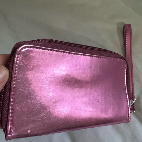 NWT NY& Co hot pink metallic bifold wristlet - Picture 9 of 10